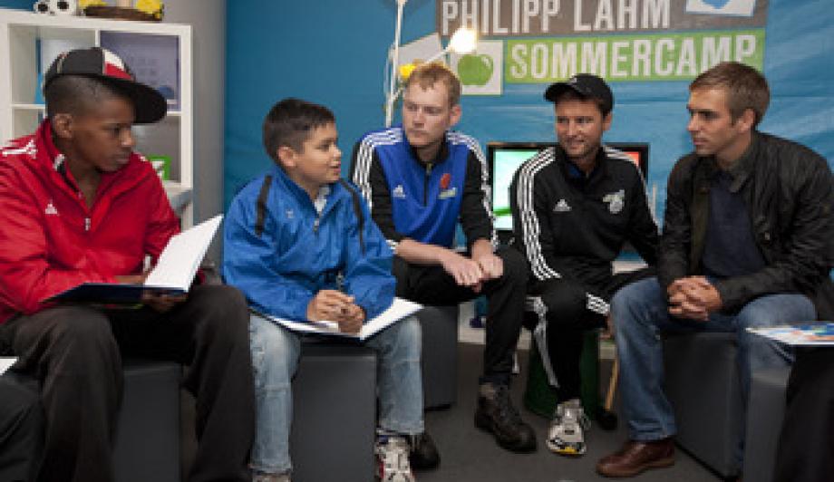 Persönlichkeit, Ernährung, Bewegung - darum ging es beim Philipp Lahm Sommercamp in Werneuchen