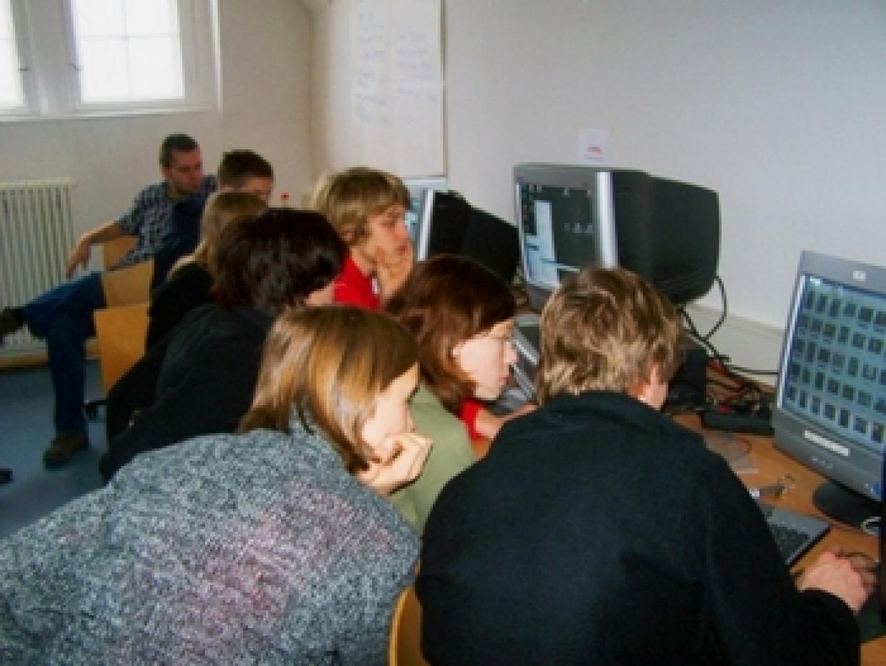 Azubi-Forum - Mit neuen Medien die eigenen Interessen vertreten