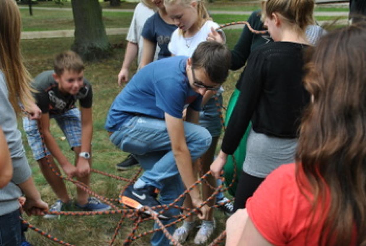 Gemeinschaft werden – Kommunikationstraining mit 7. Klassen aus Strausberg