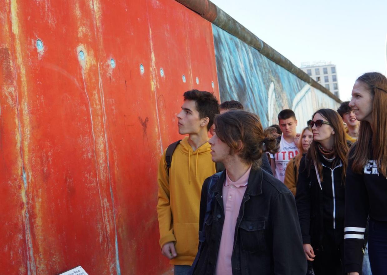 Deutsch-polnische Jugendbegegnung 2018 "Station Diversität" - Besichtigung der Eastside Gallery Berlin