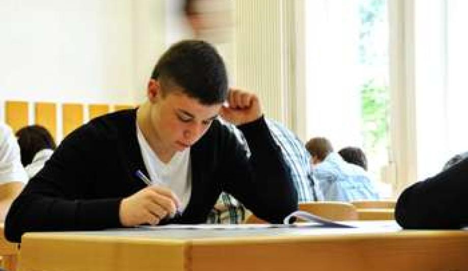 Übung macht den Meister: Bewerbungstraining in der Jugendbildungsstätte Kurt Löwenstein. Foto: Jens Thomas