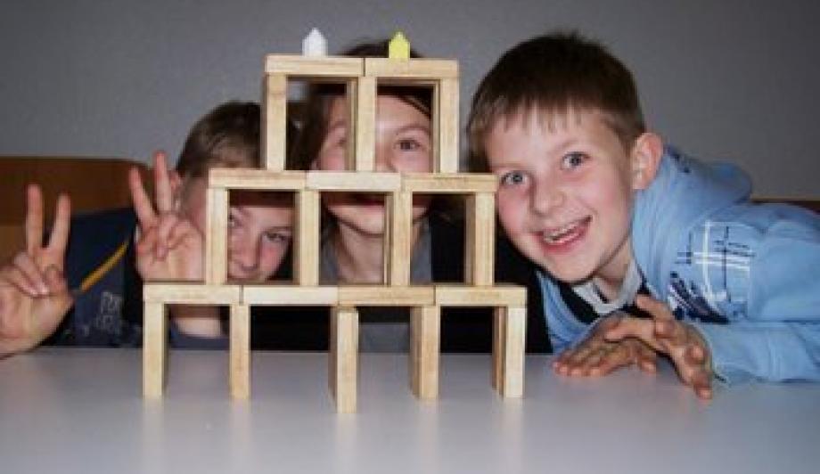 Kinder kriegen den Durchblick im Projekt "Ich und die Anderen"