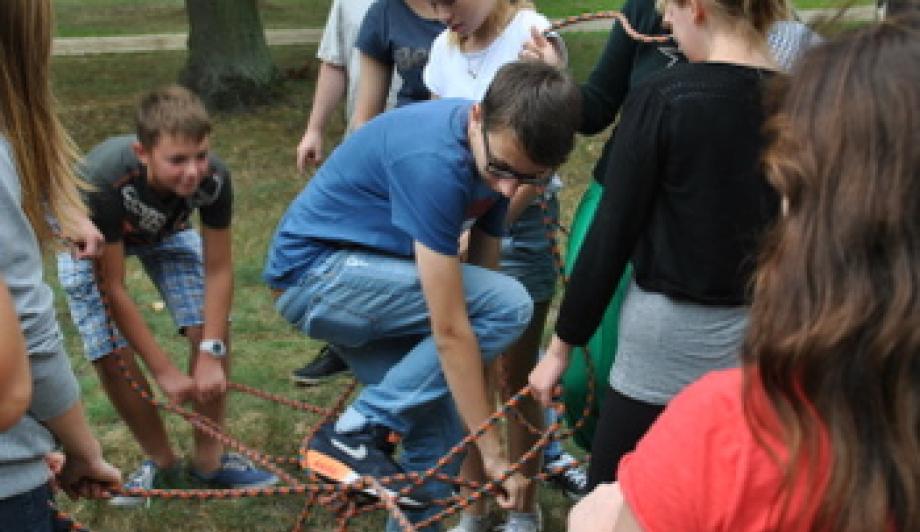 Gemeinschaft werden – Kommunikationstraining mit 7. Klassen aus Strausberg