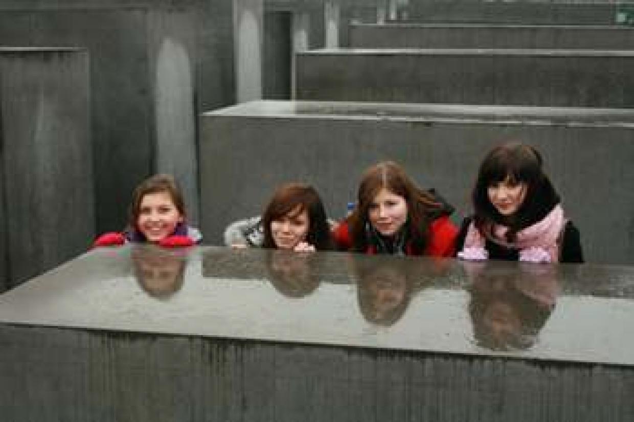 Gemeinsam auf Spurensuche in Berlin: beim Girls Camp 2010