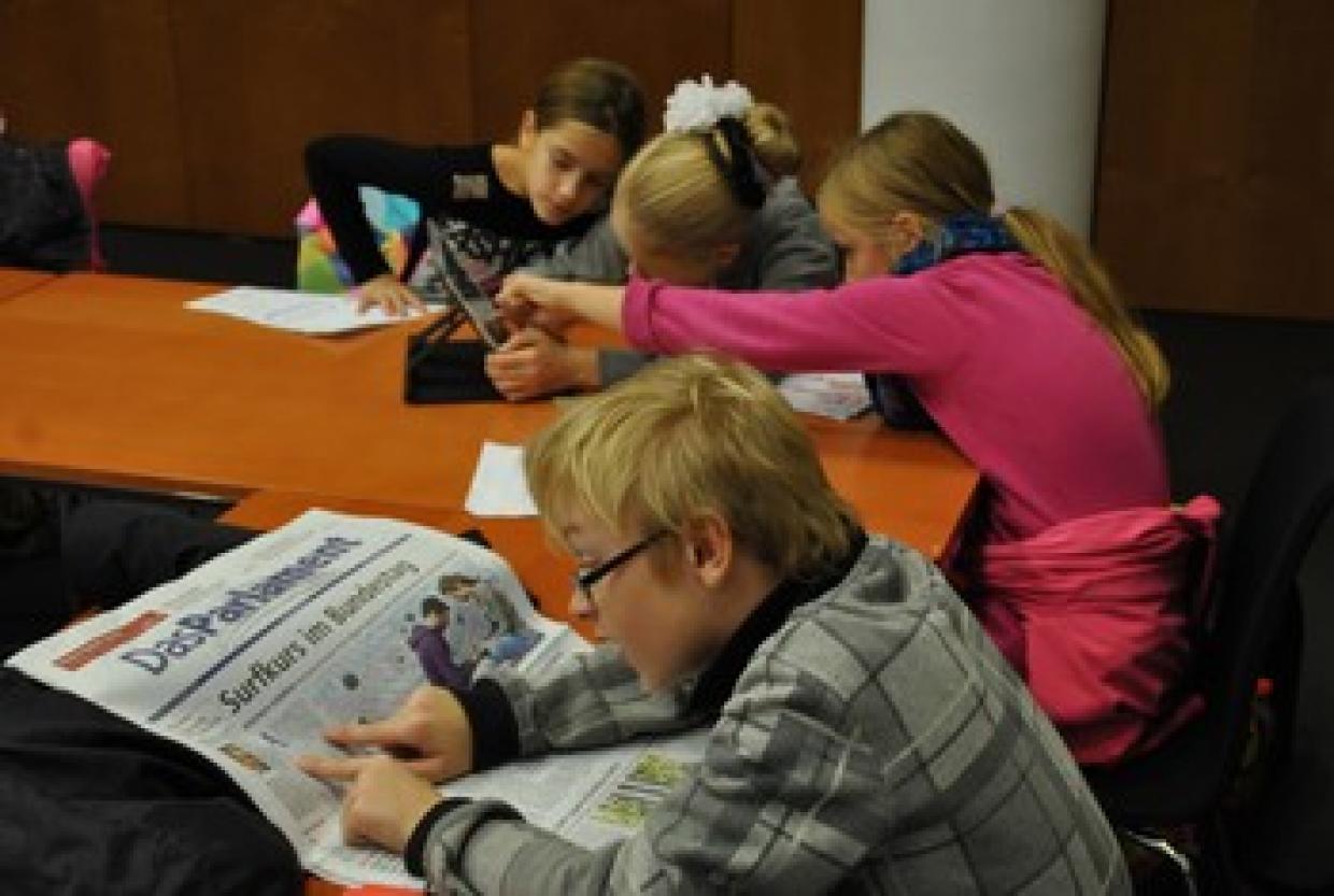 „Fragt doch uns!“ - Reportagen von Kindern aus dem Bundestag