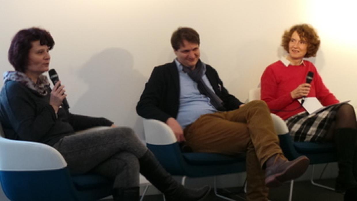 Podiumsgespräch mit Kerstin Kersten (OSZ Johanna Just), Bildungsreferent Frank Hofmann und Ina Bielenberg (Arbeitskreis deutscher Bildungsstätten)