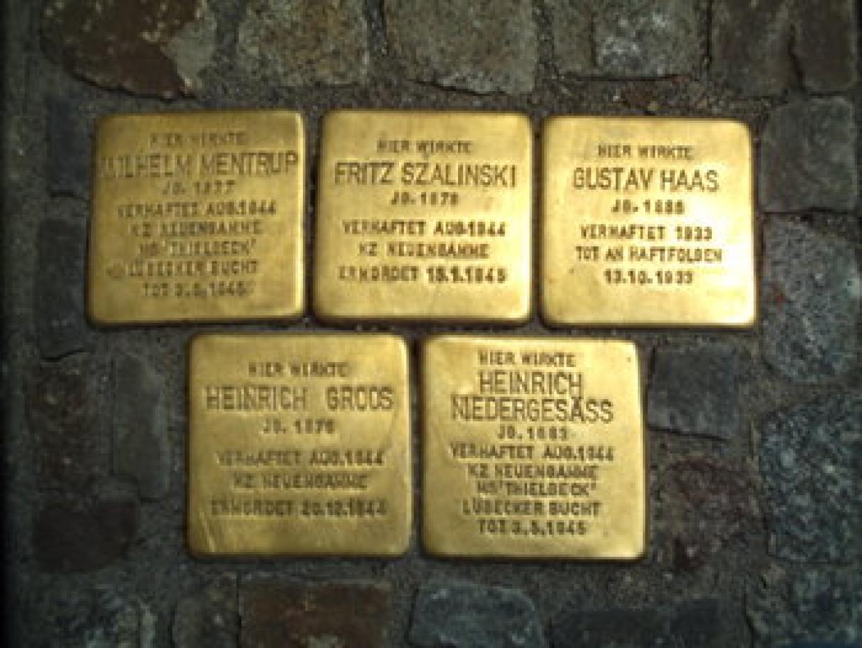 Stolpersteine - Foto: Roland1952/Wikipedia